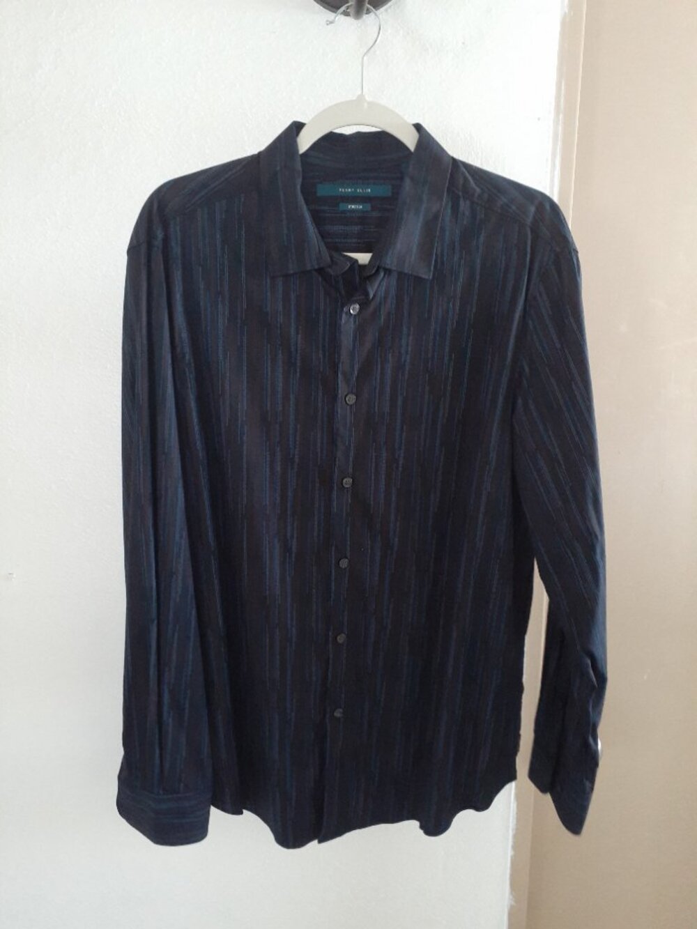 Perry Ellis Men's New Button down long sleeve black shirt size large cotton